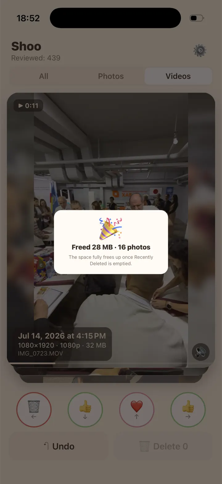 Shoo’s “Freed 28 MB · 16 photos” notification after deleting